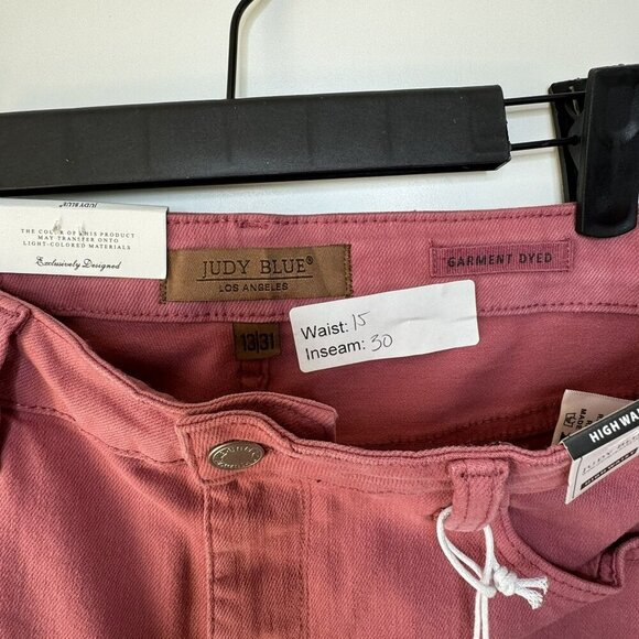 Judy Blue High-Waisted Jeans Crochet Patchwork Knee Pink Mauve Sz 13 31 NWT - Picture 4 of 5